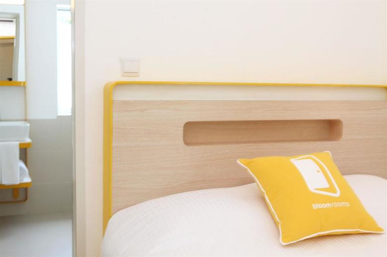 Hotel Bloomrooms @ New Delhi Railway Station