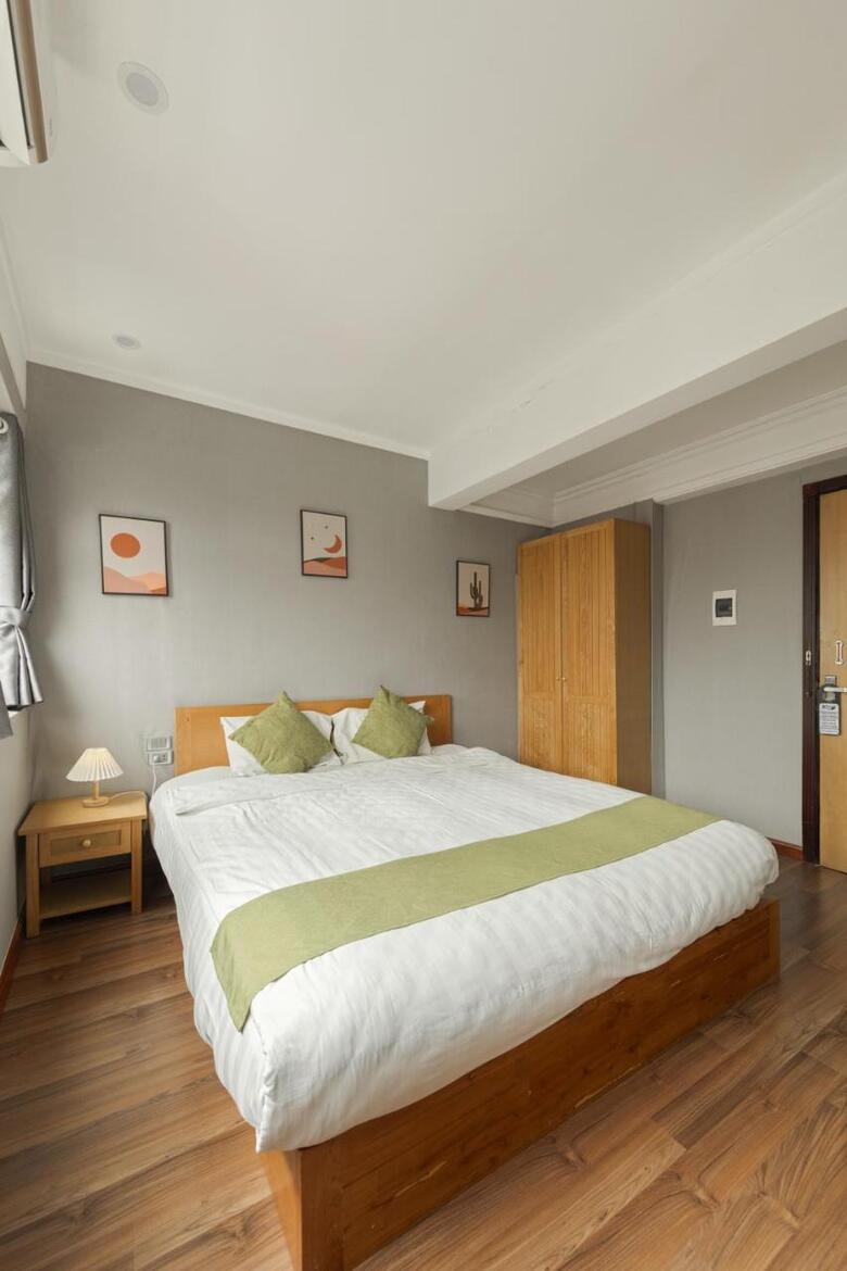 Hanoi Central Park Hotel