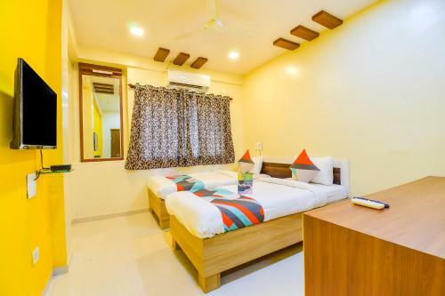 Hotel Fabexpress Gandharva Residency