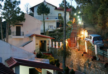 Apartamentos Woodsvilla Residency