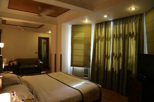 Hotel The Park Residency
