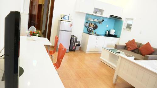 Smiley Apartment 3