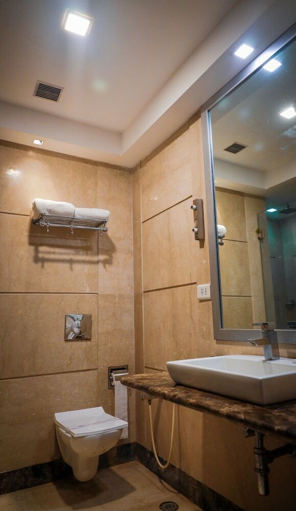 Hotel Airport Residency