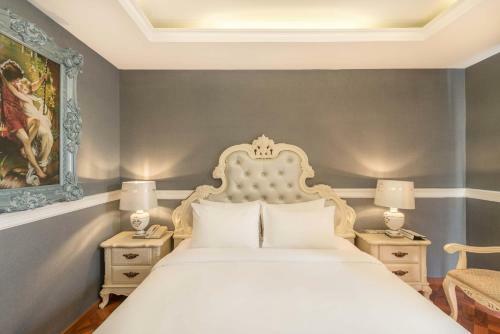 Hotel A & Em - 280 Le Thanh Ton