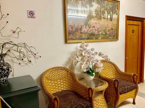 Dragon Palace II Hotel