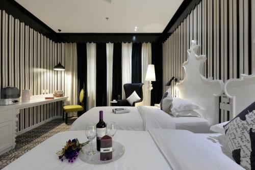 Mengjing Yujian Yishu Hotel