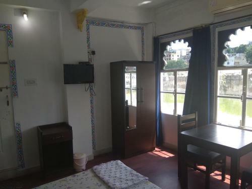 Hotel Gajkaran Haveli