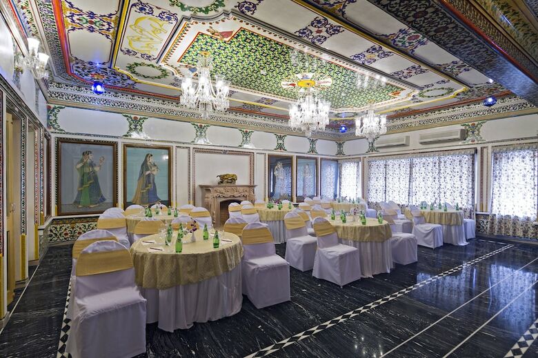 Hotel Chunda Palace