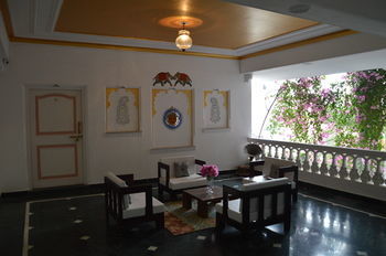 Hotel Poonam Haveli