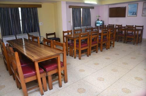 Gautam Hotel