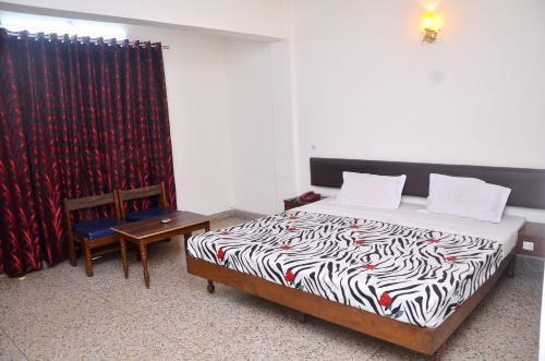 Gautam Hotel