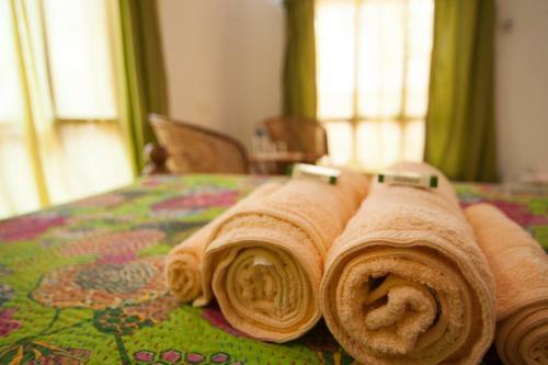 Hotel Ashiyana Cliff & Beach Resort