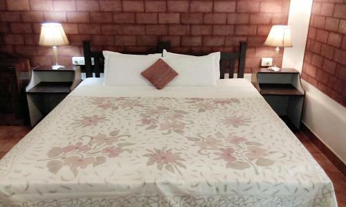 Hotel Hill View Beach Resort