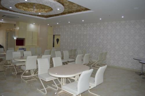 Hotel Diamonds Pearl