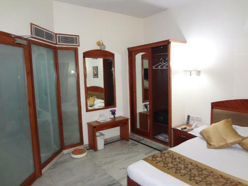 Hotel Daspalla Executive Court