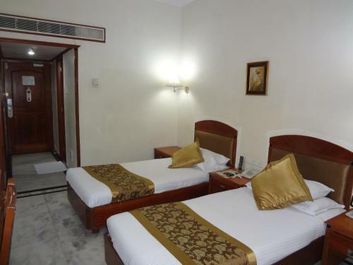 Hotel Daspalla Executive Court