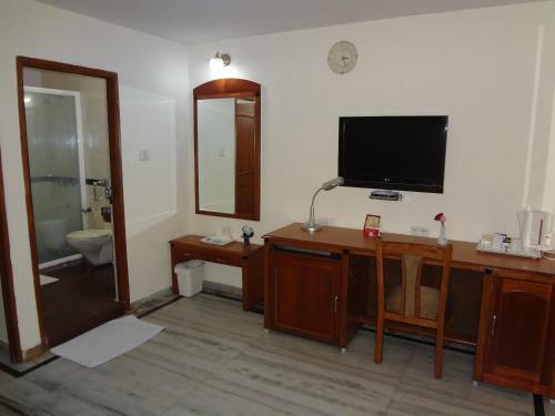Hotel Daspalla Executive Court