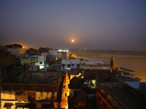 Hostal Shanti Guest House Manikarnika Ghat