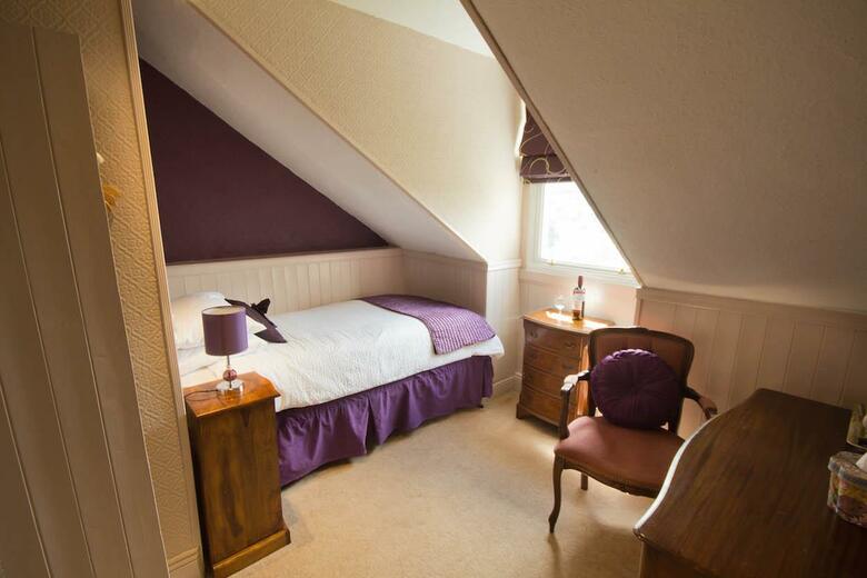 Hotel Cranleigh