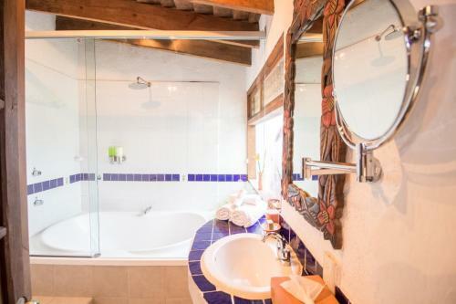 Hotel Mes�n De Leyendas Downtown & Garden