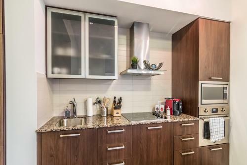 Apartamento Aoc Suites - Two Bedroom Condo - City/cn Tower View