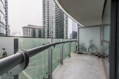 Apartamento Aoc Suites - Two Bedroom Condo - City/cn Tower View