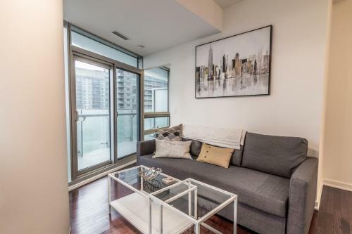 Apartamento Aoc Suites - Two Bedroom Condo - City/cn Tower View