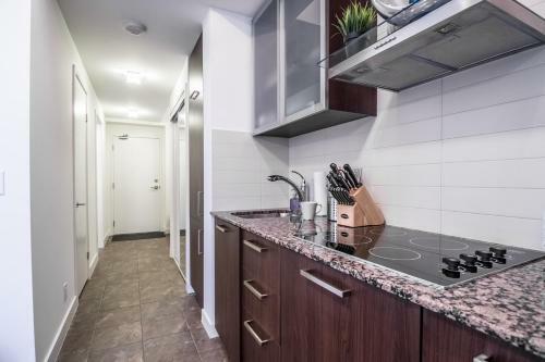 Apartamento Aoc Suites - Two Bedroom Condo - City/cn Tower View