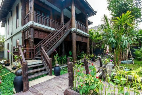 Java Wooden Villa