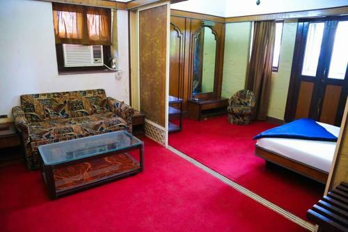 Hostal Hotel Happy Home