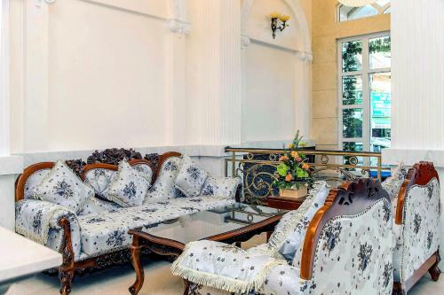 Diamond Hotel