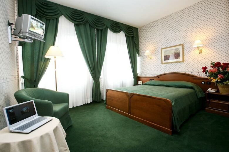 Cristallo Hotel