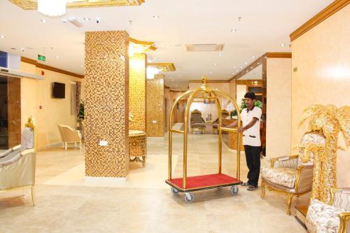 Riyam Hotel