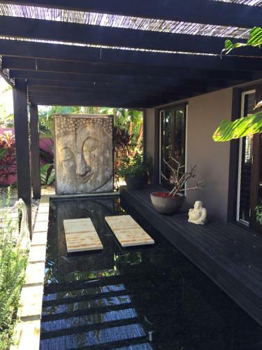 The Bali Hut On Water Central