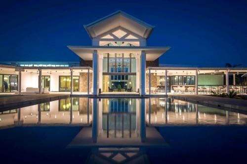 Hotel Taumeasina Island Resort