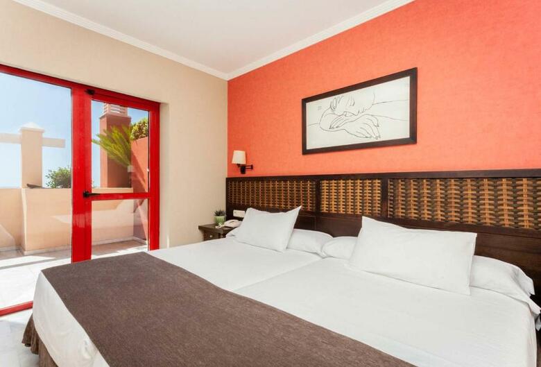 Hotel Holiday World Resort