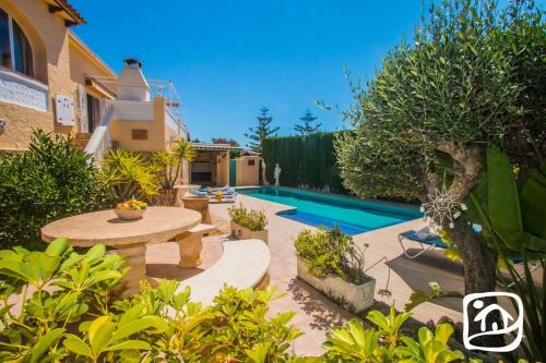 Abahana Villas Rebecca