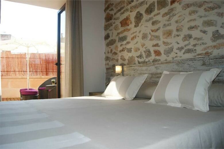 Bed & Breakfast Petit Hotel C'an Mel