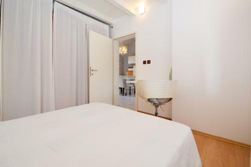 Apartment In Banjole With Two-bedrooms 3
