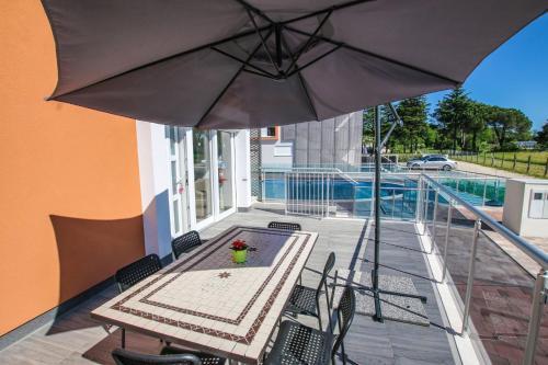 Apartment In Funtana With Two-bedrooms 1