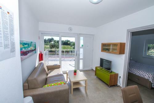 Apartment In Funtana With Three-bedrooms 1