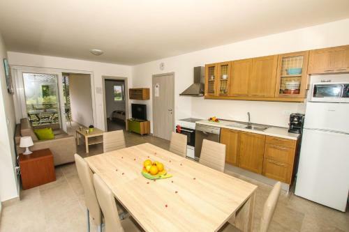 Apartment In Funtana With Three-bedrooms 1