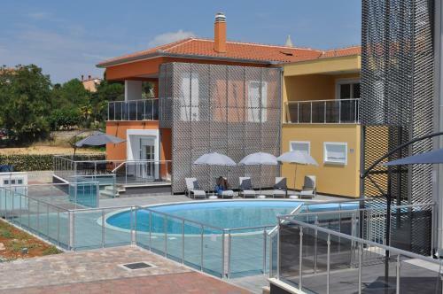 Apartment In Funtana With Three-bedrooms 1