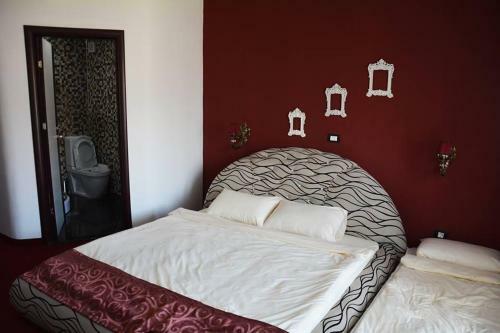 Hotel Golden Place