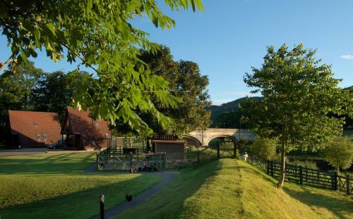 River Edge Lodges
