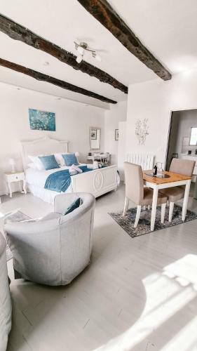 Bed & Breakfast Maison De Vacances A Brambuan