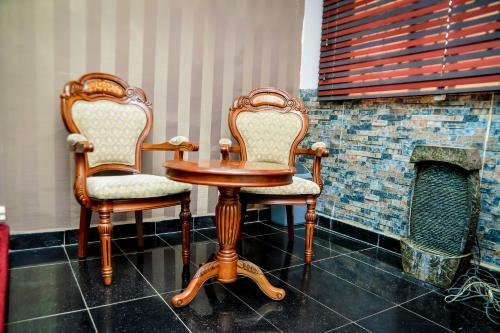 Hostal Power Mike Guest House