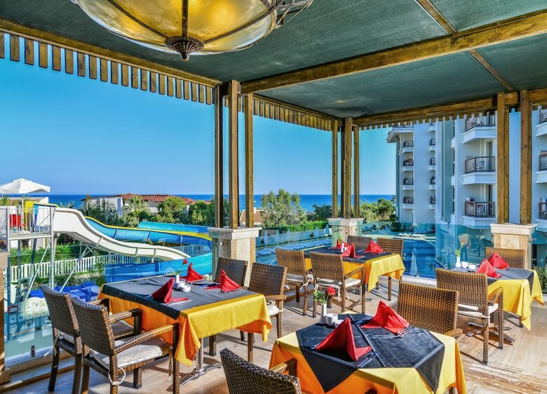 Hotel Royal Atlantis Resort And Spa