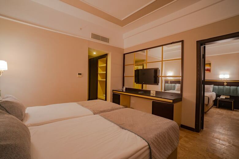 Hotel Royal Atlantis Resort And Spa