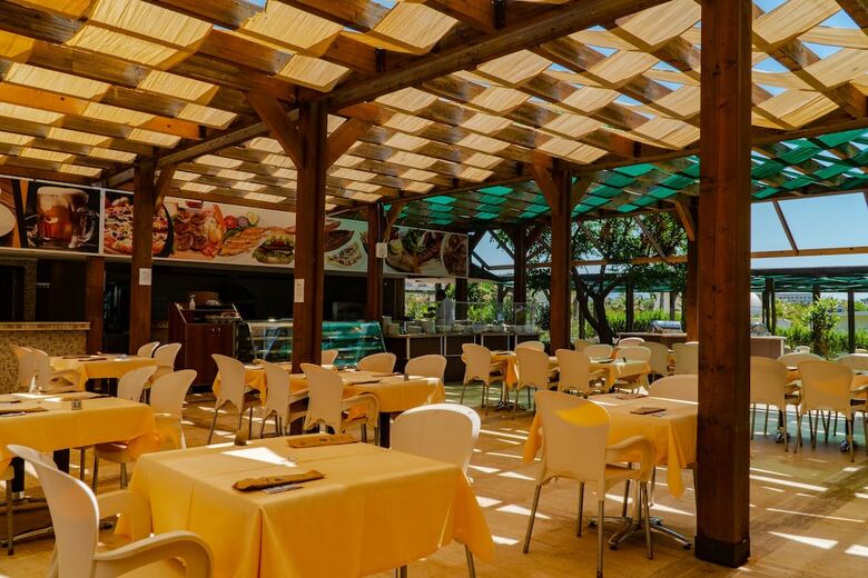 Hotel Royal Atlantis Resort And Spa